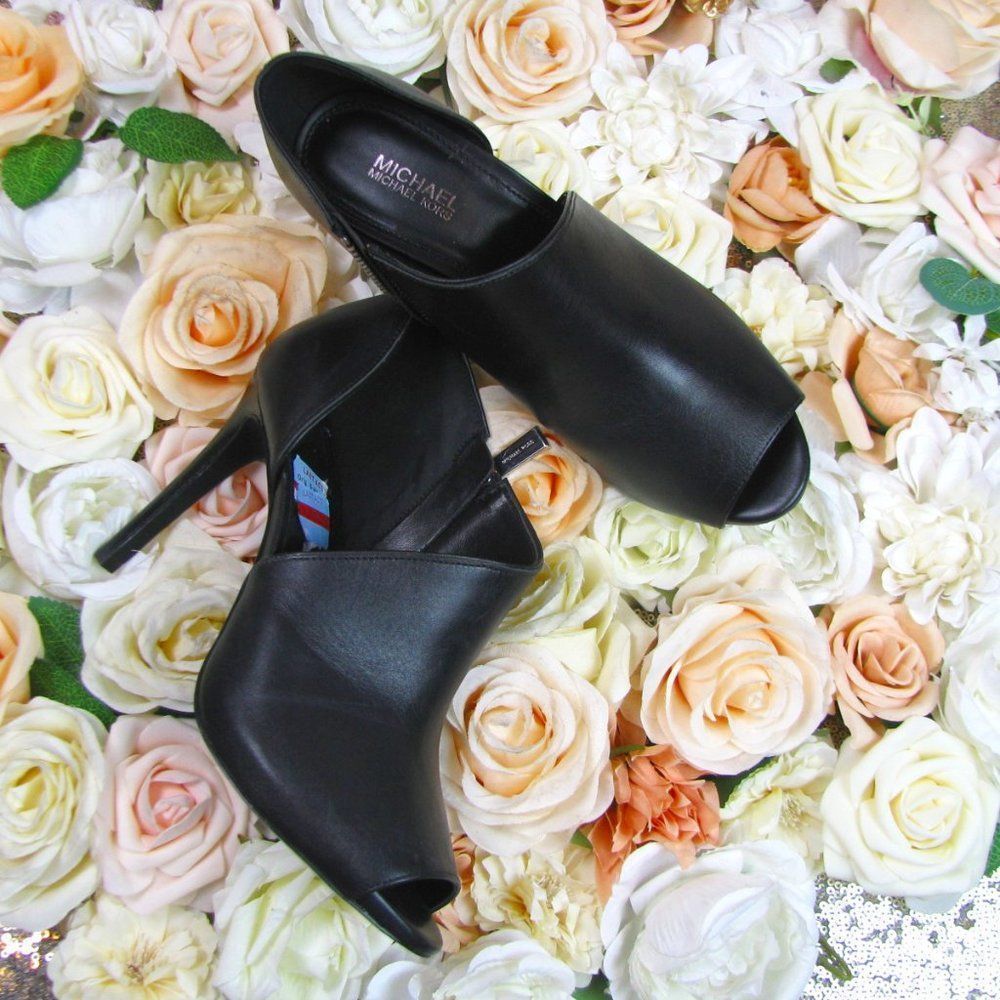Michael Kors black leather booties 6.5